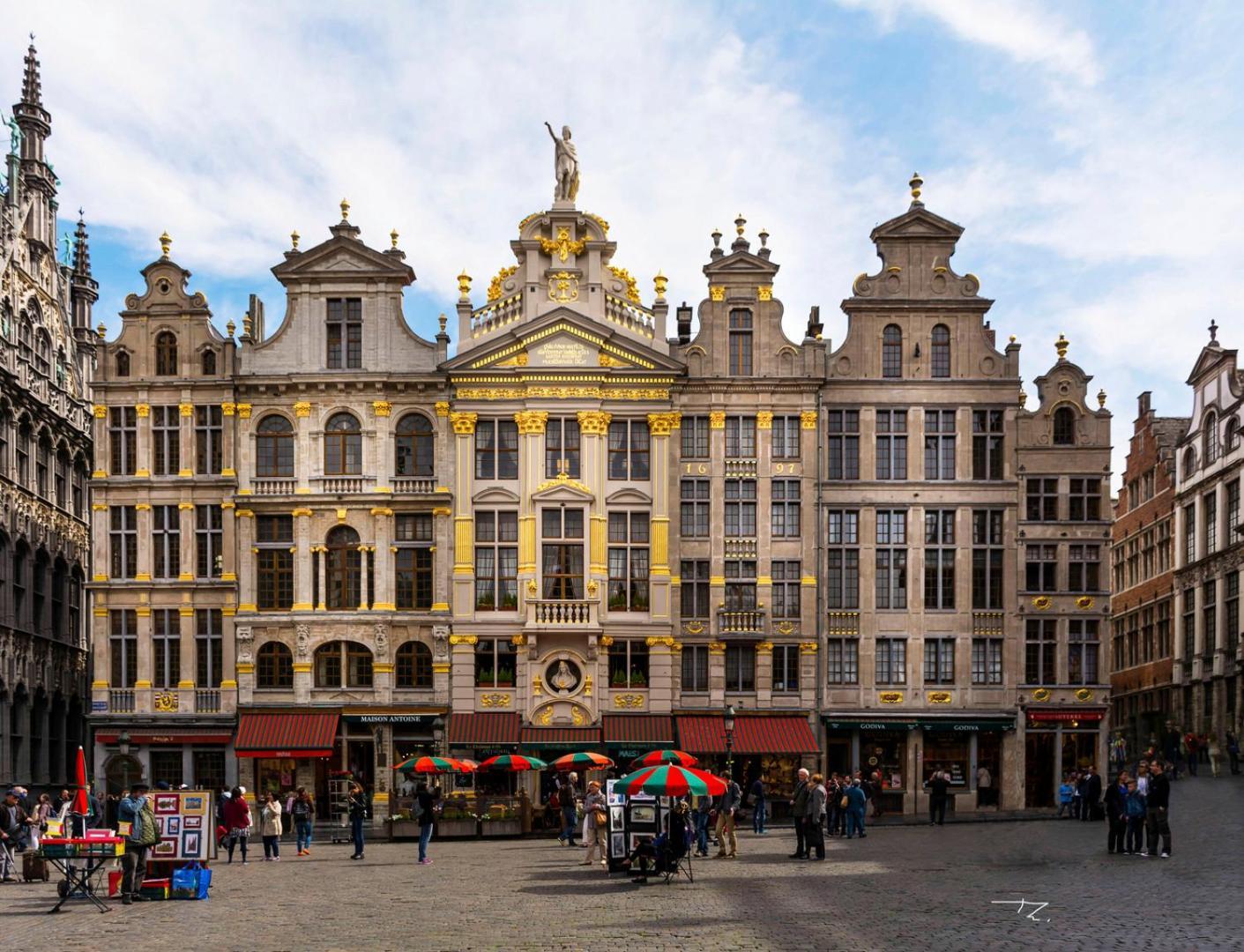 Appartement De Charme Au Coeur De Bruxelles!! Luaran gambar