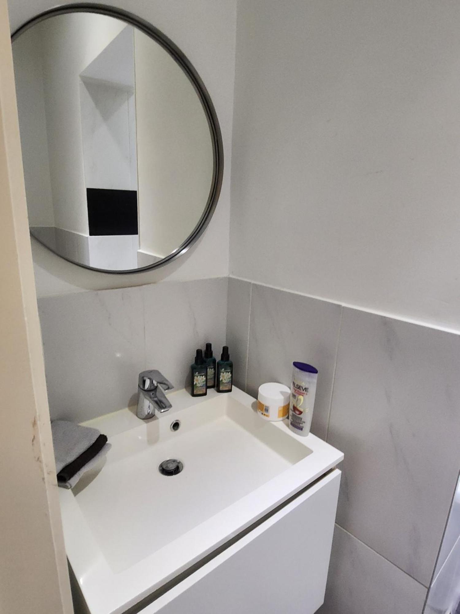 Appartement De Charme Au Coeur De Bruxelles!! Luaran gambar